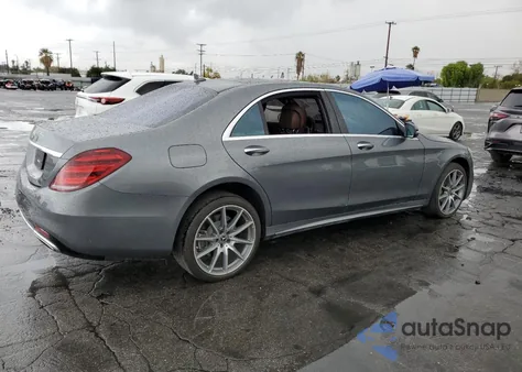 2018 Mercedes-Benz S 560 z USA, uszkodzony, nr VIN WDDUG8DB4JA415248